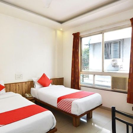 Oyo 24197 Saptaruchi Hotel Pimpri-Chinchwad Eksteriør billede