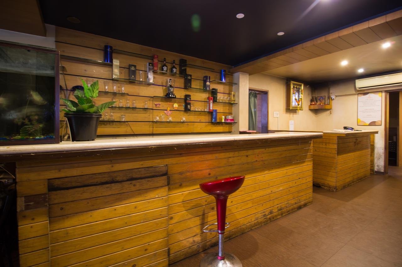 Oyo 24197 Saptaruchi Hotel Pimpri-Chinchwad Eksteriør billede