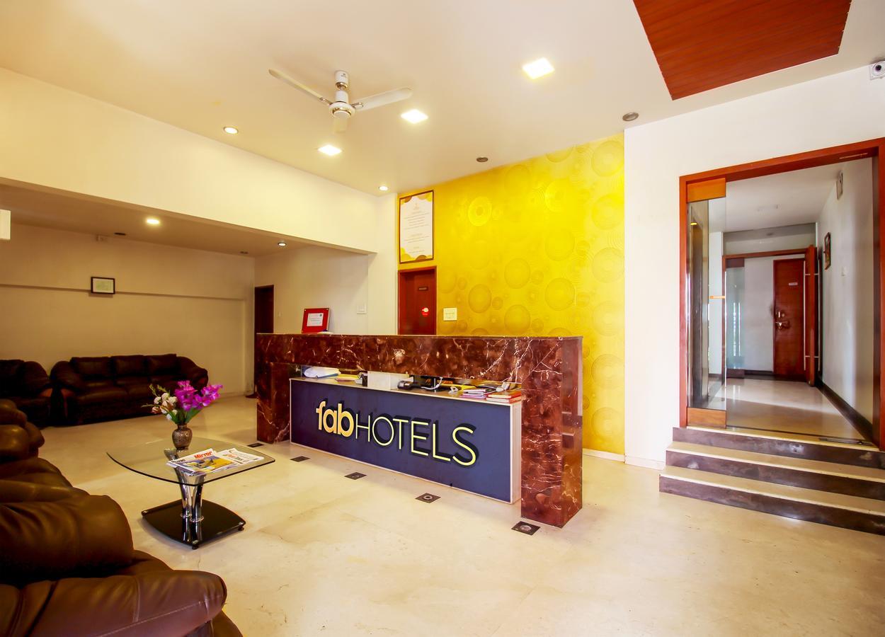 Oyo 24197 Saptaruchi Hotel Pimpri-Chinchwad Eksteriør billede