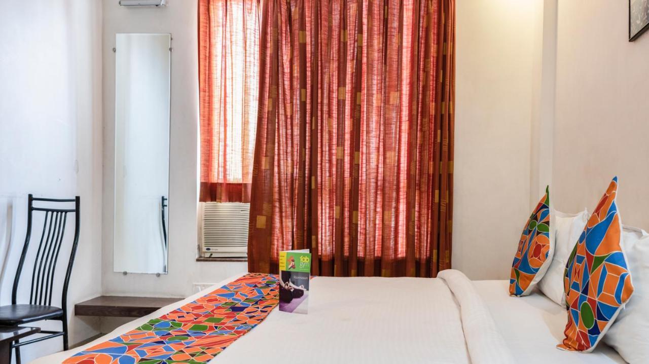 Oyo 24197 Saptaruchi Hotel Pimpri-Chinchwad Eksteriør billede