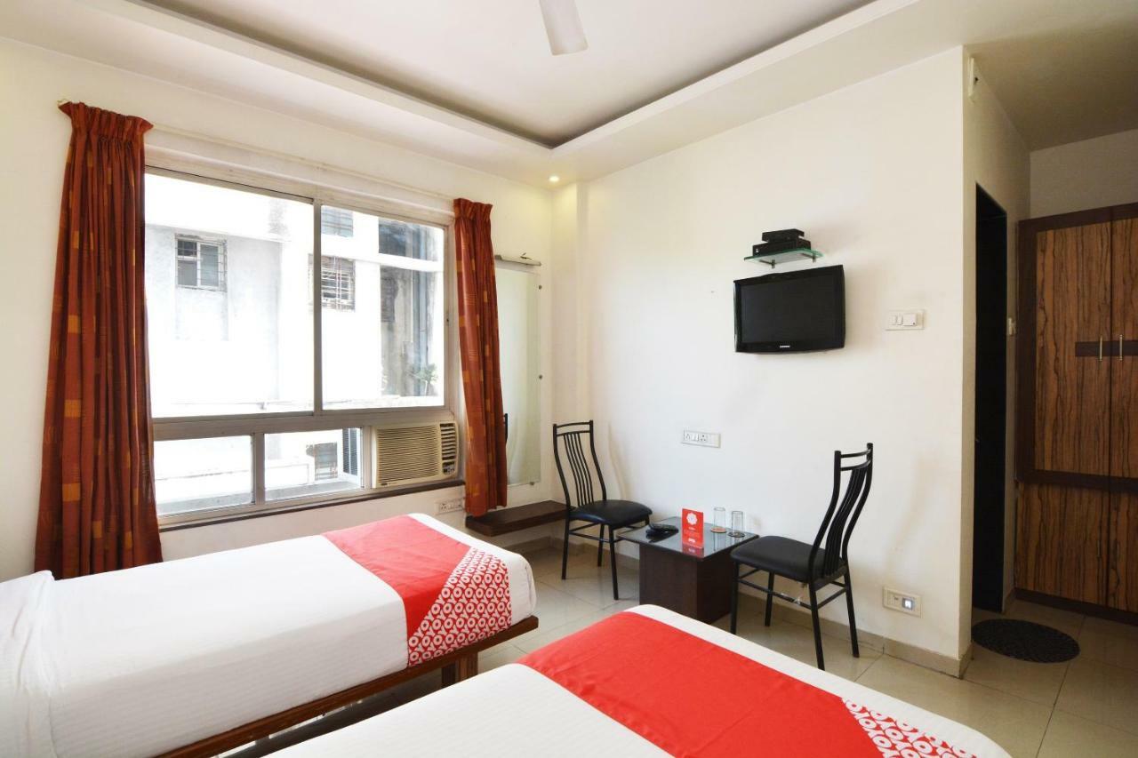 Oyo 24197 Saptaruchi Hotel Pimpri-Chinchwad Eksteriør billede